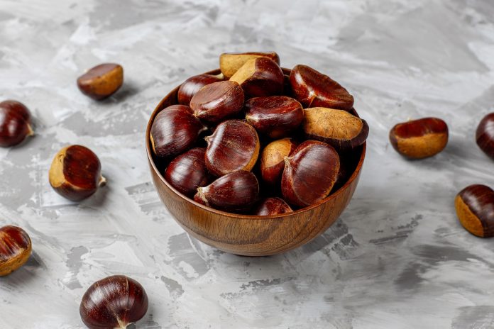 fresh-organic-chestnuts-min