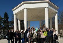 Četrdesetak šetača s barunom von Beckom kroz sunčani Bjelovar