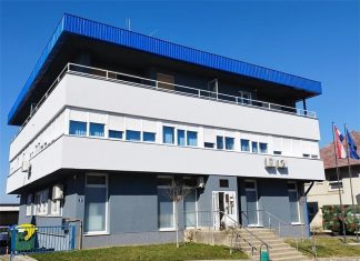 Pijana vozačica dovezla se ravno na ulaz u dvorište Policijske postaje Čazma