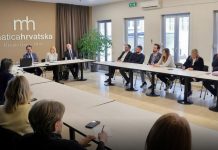 Djeca pred ekranima i do osam sati dnevno. Stručnjaci: Zabrane nisu rješenje