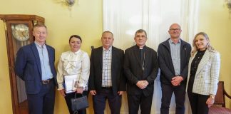 Biskup Požeški msgr. Ivo Martinović primio delegaciju Općine Dežanovac