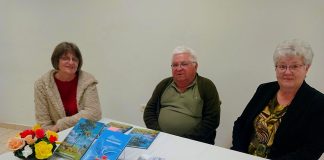 Književna večer Matice umirovljenika Čazma: Milka Fištrović predstavila novu zbirku, Mato Paranos više naslova