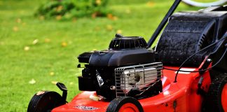 Treba li u Hrvatskoj zakonski zabraniti košnju trave nedjeljom i uvesti novčane kazne za prekršitelje?