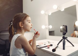Koliko je opasan novi TikTok trend #ToddlerSkincare?Društvene mreže djeci sve ranije nameću pritisak izgleda i potrošnje