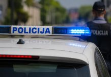 Vozačica pod utjecajem alkohola izgubila nadzor nad vozilom u kojem su bila djeca