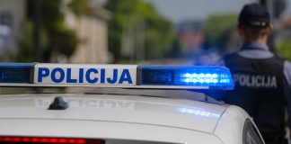 Vozačica pod utjecajem alkohola izgubila nadzor nad vozilom u kojem su bila djeca