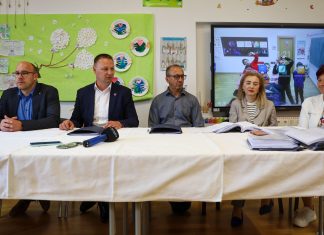 Županija ulaže u školstvo: Potpisan ugovor za izgradnju dvorane u Lasovcu