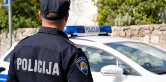 Policajci iz Daruvara i Ivanić-Grada spasili život ženi u Medveji