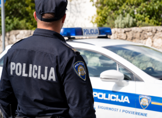 Policajci iz Daruvara i Ivanić-Grada spasili život ženi u Medveji