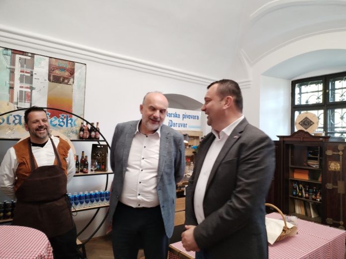 Dani piva u Daruvaru 9, i 10. srpnja 1