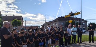 Mladi nogometaši i ove godine čuvali uspomenu na branitelje na memorijalu Kukal – Petrić