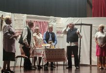 Umirovljenici iz Marije Bistrice ponovno posjetili Čazmu i oduševili kazališnom predstavom