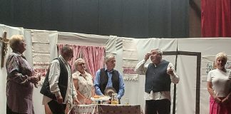 Umirovljenici iz Marije Bistrice ponovno posjetili Čazmu i oduševili kazališnom predstavom