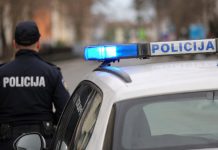 Maloljetnik koji je bježao policiji u Bjelovaru kazneno prijavljen, ozlijedio policajca i oštetio dva službena vozila