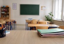 Došla tražiti peticu za sina, nakon sukoba u školi kažnjena sa 700 eura