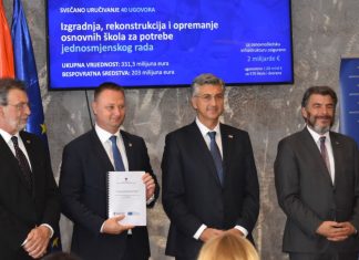 Potpisani novi ugovori za ulaganja u škole u Grubišnom Polju, Siraču i Velikim Bastajima