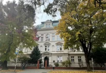 Gimnazija Bjelovar dobiva suvremeno opremljene učionice kroz projekt vrijedan više od 52 tisuće eura