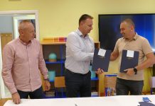 Potpisani ugovori za dogradnju područnih škola u Predavcu i Prgomelju