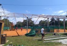 U Čazmi se nastavlja sezona demontaže: Nakon dijelova Čazma Nature na red došao i teniski šator na sportskim terenima