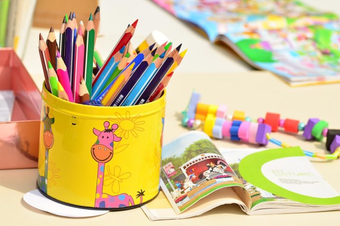 congerdesign-colored-pencils-1506589_1280