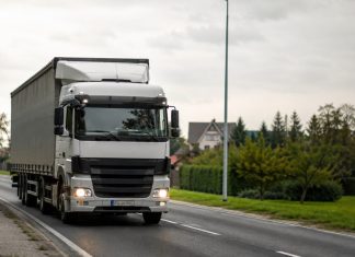 Kamion krivudao cestom od Rovišća prema Bjelovaru: Vozač odbio alkotest pa završio u zatvoru