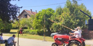 Traktorska alka okupila ljubitelje starih traktora u Novoj Rači