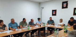 Veće plaće u Općini Ivanska i Dječjem vrtiću te 100 eura po sjednici za vijećnike