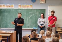 Učenici prvih razreda u Čazmi s policijom učili pravila sigurnog ponašanja u prometu