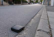 Pošteni nalaznik u Čazmi policiji predao torbicu s većom količinom novca