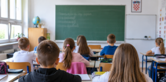 Grad Bjelovar sufinancira radne bilježnice: Roditeljima do 55 eura po učeniku, prijave otvorene do 22. rujna