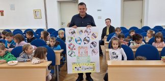 Najmlađi čestitari Hrebaku donijeli čestitku i nove zadatke za Bjelovar