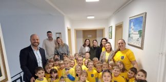 Vrtićanci posjetili Općinu Dubrava uz poruku „Ljubav djeci prije svega!“