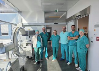 Novi iskorak u liječenju bolesti koljena u bjelovarskoj bolnici: prvi put ugrađena parcijalna endoproteza koljena