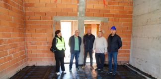 Godinama vježbali u hodnicima, sada dobivaju dvoranu: U školu u Dežanovcu ulaže se više od 600 tisuća eura