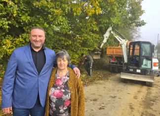 U Maloj Cigleni kopaju odvodne kanale zbog plavljenja dvorišta i kuća