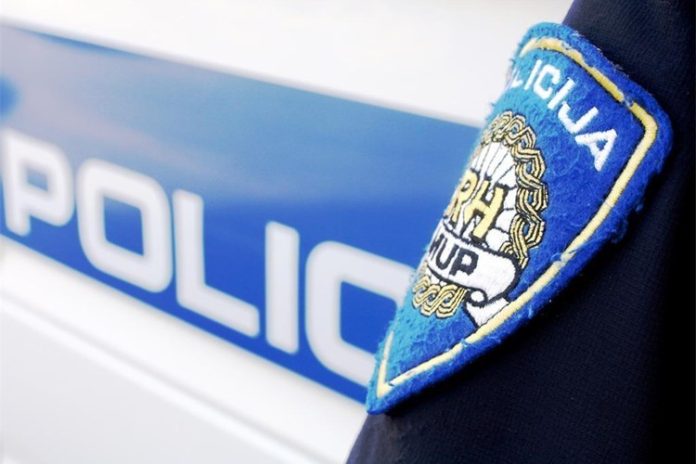 policija natpis - 4456156